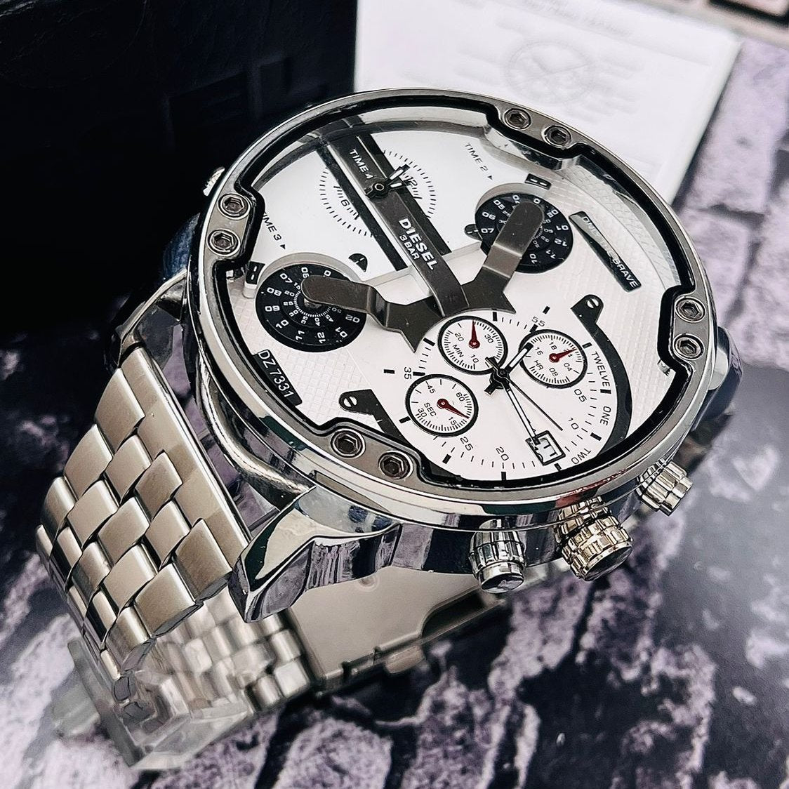 Reloj Diesel Elegante 4 Horas ®